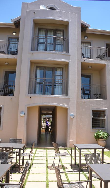 Faircity Grosvenor Gardens Pretoria-Noord Exterior foto